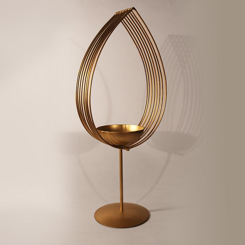 Elegant Waterdrop Golden Tlight Holder Stand
