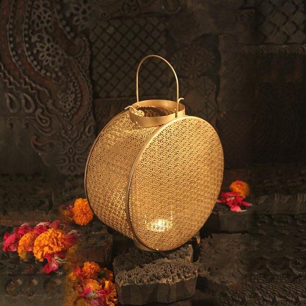 Stunning Round Flask-Shaped Tlight Holder