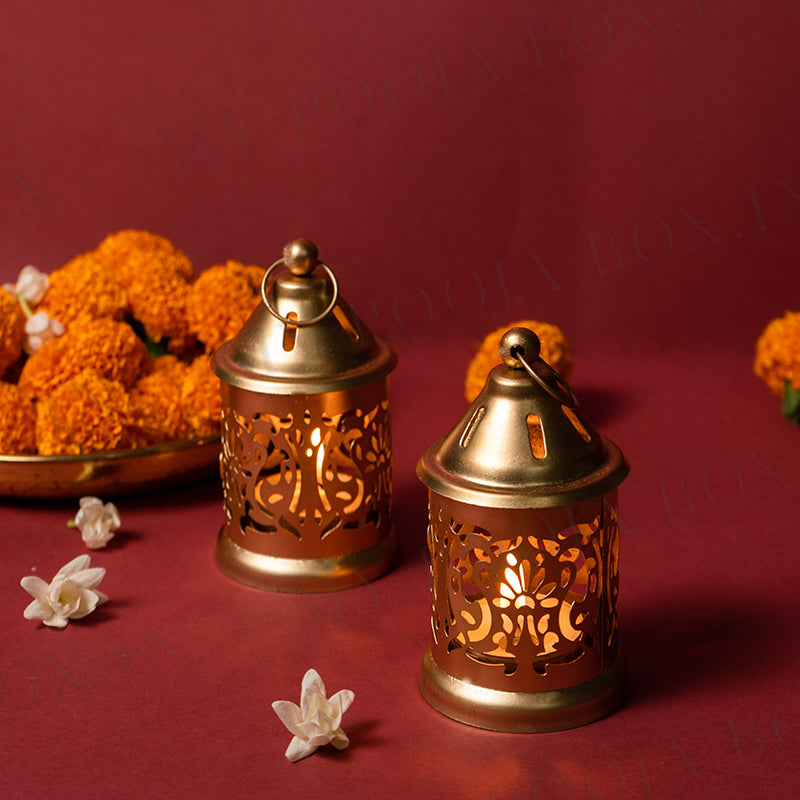 Engrossing Brass Plated T-Light Holder