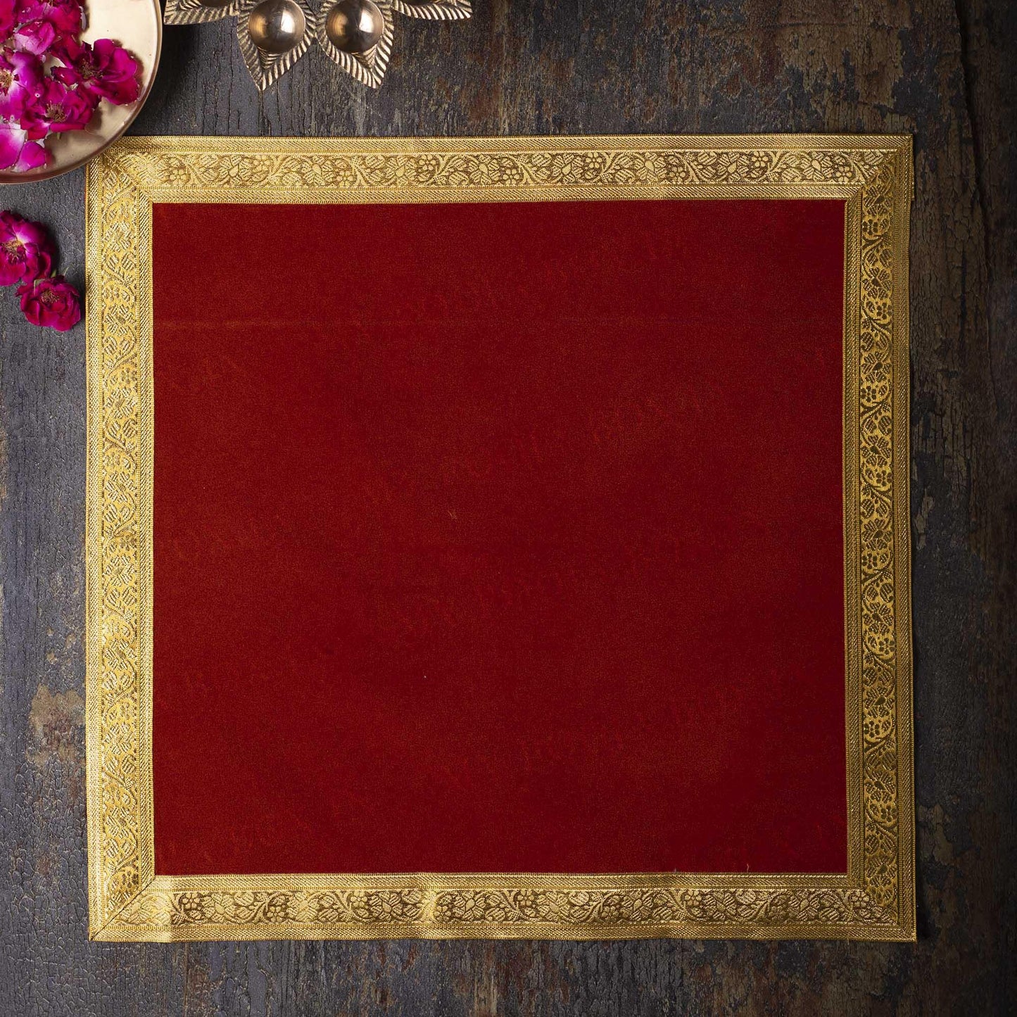 45x45 PUJA AASAN (MAROON)