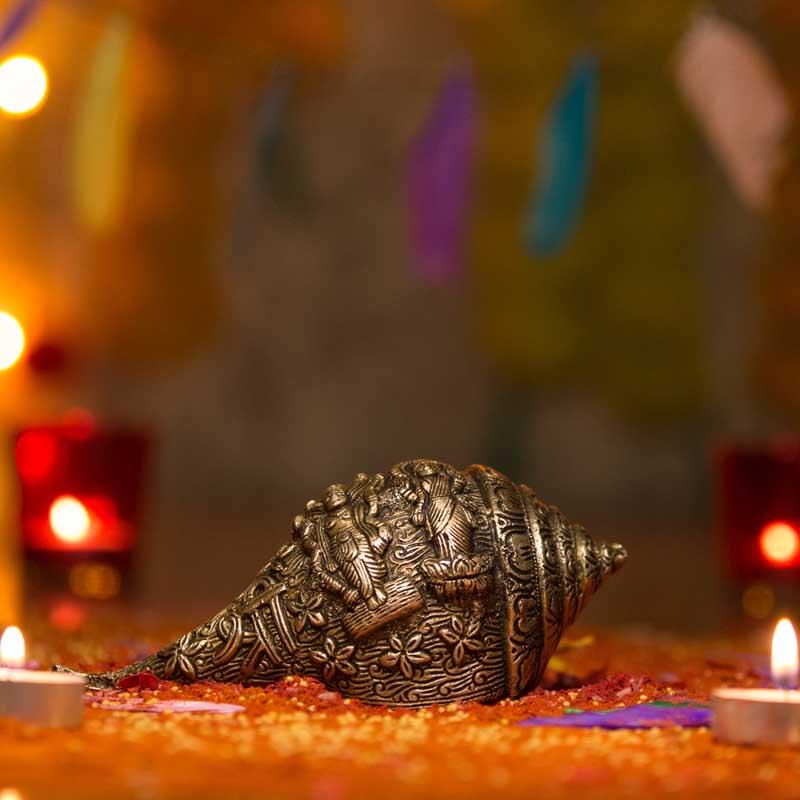 Hancrafted Shankh Shaped Shell