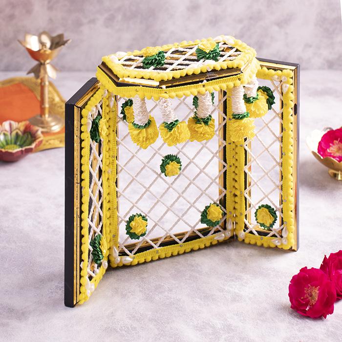 Marvellous Laddu Gopal Phool Bangla