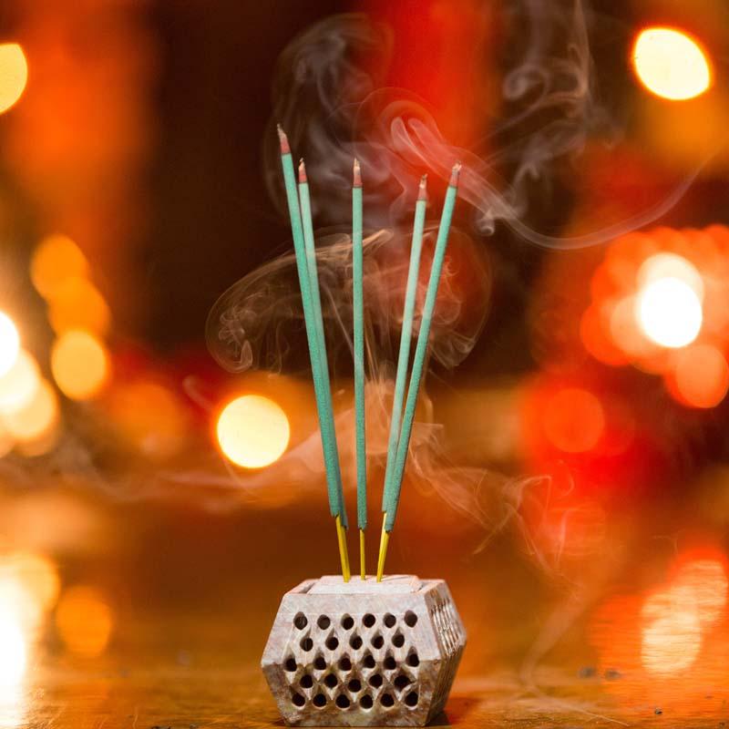 Handcrafted Multi-purpose Incense Holder with Net Lattice Work