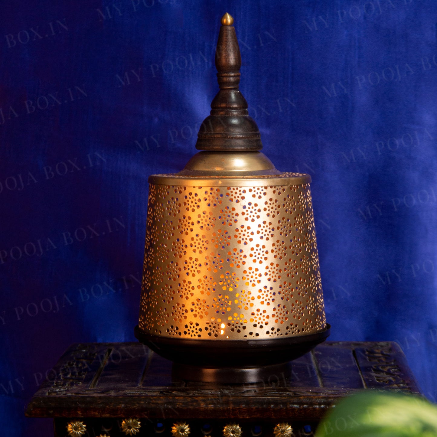 Umaira Elegant T-light Holder