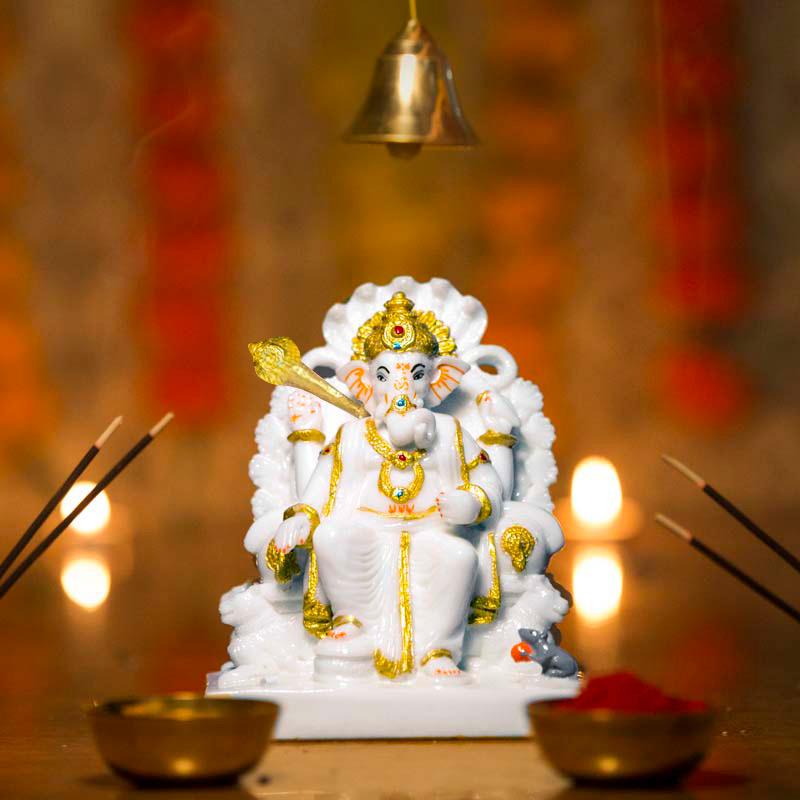 Impressive Lord Ganesh Murti on Throne with Seshnaag