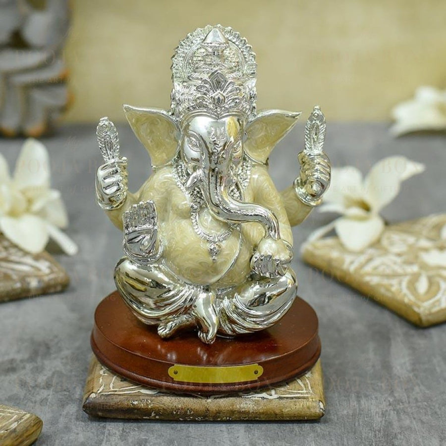 Dazzling Silverish Ganesha Idol/murti Idols