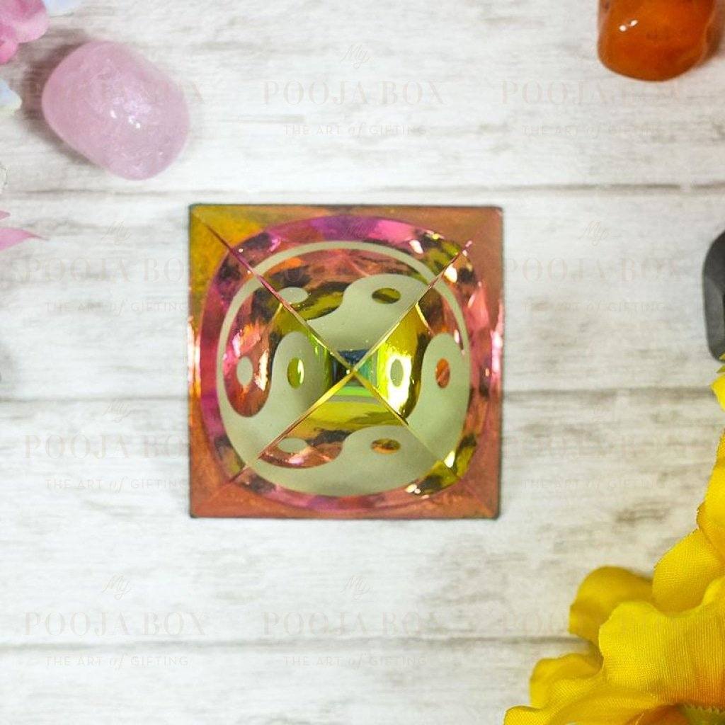 Feng Shui Crystal Pyramid With Ying Yang Symbol
