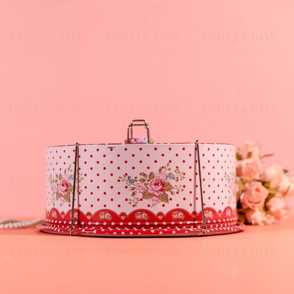 Vintage Polka Cake Box Crockery